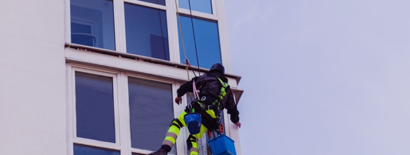 Dış Cephe Cam Temizliği Güzelbahçe, Güzelbahçe Dış Cephe Cam Temizliği, Dış Cephe Cam Temizliği Firmaları Güzelbahçe, Güzelbahçe Cam Temizliği, Cam Temizliği Güzelbahçe, Cam Silme Fiyatları Güzelbahçe